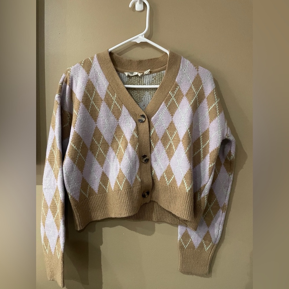 Argyle Patterned Cardigan Sweater - Tan and Cream